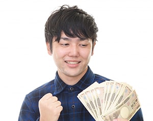 クレーン運転士の給与は他の職種に比べて高めです